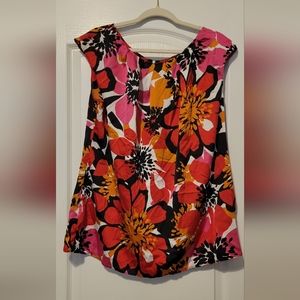 NWT Women's cap sleeve blouse. Size 1X.